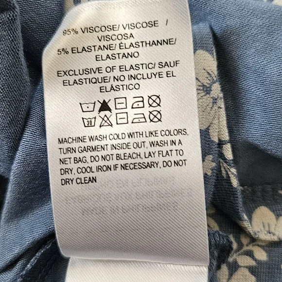 NWT - Lucky Brand Viscose Stretch Blue Floral Smocked Waist Maxi Dress - XL - Picture 3 of 15